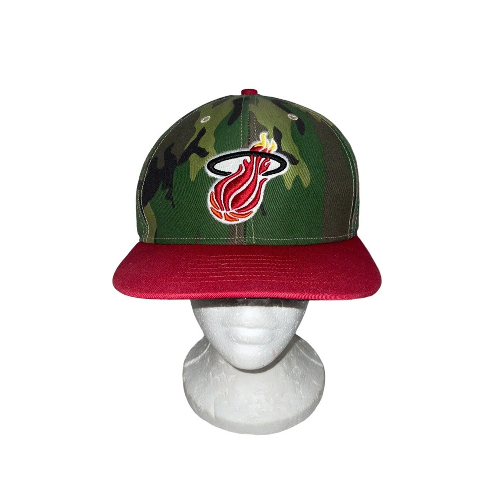 NBA Miami Heat Hardwood Vintage Classics '47‎ Brand Camo Red Snapback Hat Cap